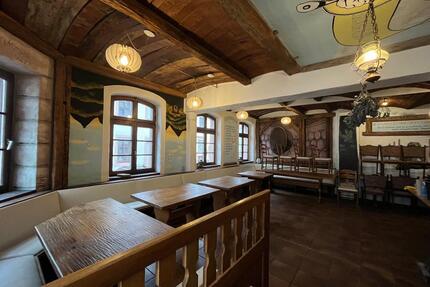 Charmante Gastronomie in historischem Fachwerkhaus zu verpachten - Annweiler am Trifels