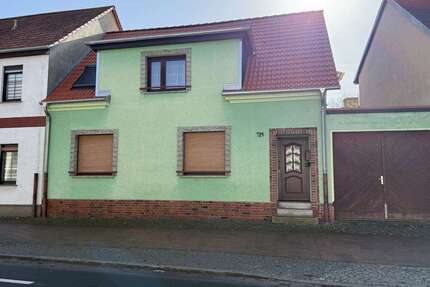 Haus zum Kaufen in Brück 133.000,00 € 139.44 m²