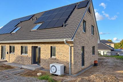 Neubau-DHH in Eckernförde – 105 m², Garten, 4 Zimmer