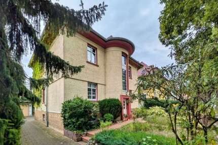 Haus zum Kaufen in Frankfurt 350.000,00 € 150 m²