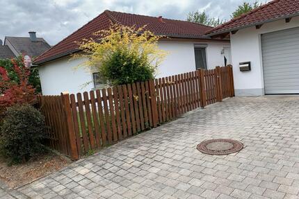 Charmanter Bungalow mit großem Garten in Aiterhofen