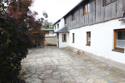 Haus zum Kaufen in Bad Lobenstein 194.500,00 € 200 m²
