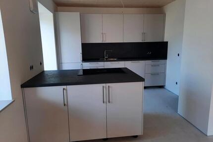 barrierefreie 4 - Zimmerwohnung Küche Balkon Erstbezug - Ergoldsbach Langenhettenbach