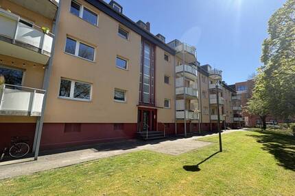 Bremerhaven - Gestemünde Sanierte 3-Zimmer-Wohnung mit Balkon in Bremerhaven