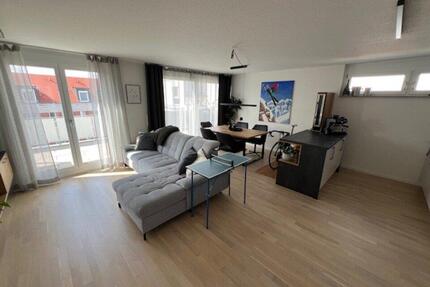 moderne 3-Zimmer-Wohnung mit Penthouse-Charakter - Winnenden