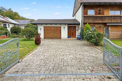 Haus zum Kaufen in Burgkirchen an der Alz 298.000,00 € 121.8 m²