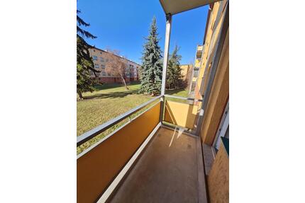 schöne 2-Raum Wohnung mit Balkon - Magdeburg Neue Neustadt