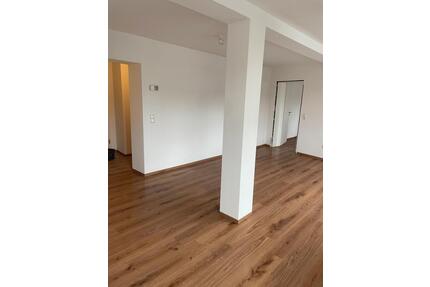 3,5 Zimmer Wohnung im EG mit Gartenanteil - Zella-Mehlis