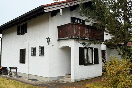 Holzkirchen - Haus mit Sanierungskonzept Grundstück