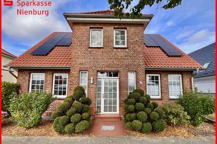 Haus zum Kaufen in Nienburg 299.000,00 € 148.8 m²