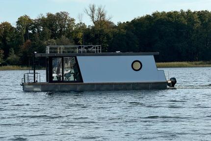 Hausboot Kitilou mieten Schweriner See - schwimmendes Loft