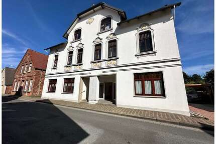 Haus zum Kaufen in Cuxhaven-Altenbruch 439.000,00 € 379 m²