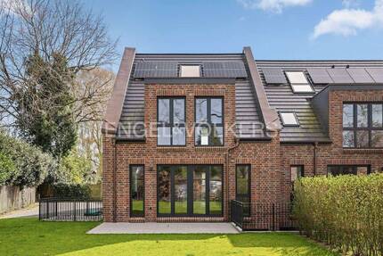 Neubau ! Energieeffizientes Reihenendhaus für die ganze Familie - Tangstedt