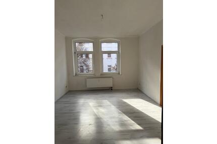 3 Raum Wohnung, Zentrumsnah - 550,00&nbsp;EUR Kaltmiete, ca.&nbsp; 60,00&nbsp;m&sup2; in Zeitz (PLZ: 06712)