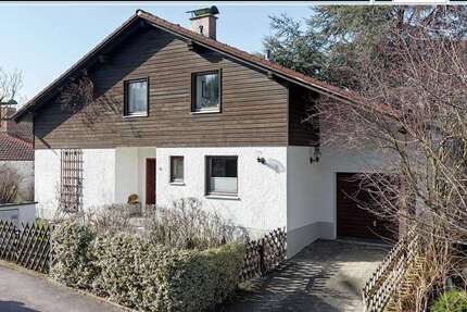 Haus zum Kaufen in LandshutHofberg 945.000,00 € 160 m² - Landshut/Hofberg