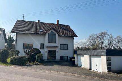 Mietwohnung 4ZKB - 700,00&nbsp;EUR Kaltmiete, ca.&nbsp; 105,00&nbsp;m&sup2; in Tholey (PLZ: 66636)