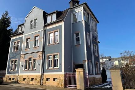 Dein Navi sagt: „Zu Fuß.“ City-Wohnung in Limbach-Oberfrohna, alles ums Eck. Große Wohnküche!