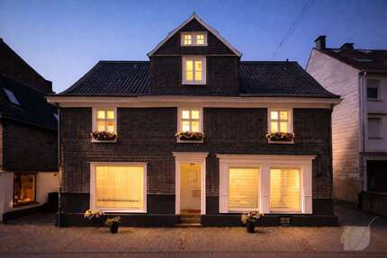 Haus zum Kaufen in Solingen Wald 299.000,00 € 140 m² - Solingen / Wald