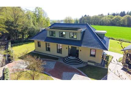 Haus zum Kaufen in Bad Zwischenahn 1.950.000,00 € 180 m²