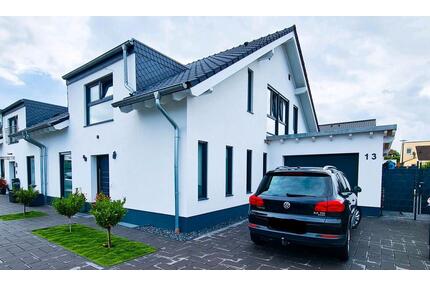 Provisionsfrei: Attraktives und modernes Haus in Meckenheim Merl