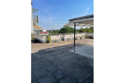 Waldkraiburg, tolle Penthouse-W. mit 160 qm Dachterr. im Zentrum