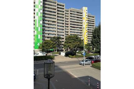 Traum-Ausblick über den Rhein + großer Balkon + Selbstnutzung oder Vermietung möglich - Neuss Hammfeld