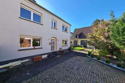 Haus zum Kaufen in Enkenbach-Alsenborn 333.333,00 € 200 m²