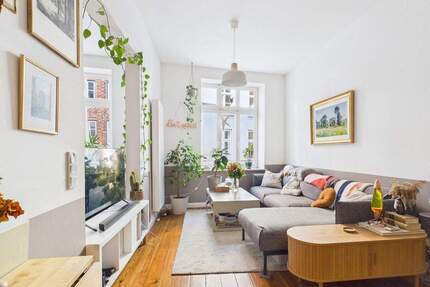 Moderne trifft Historie: Helle 3 Zimmerwohnung mit Personenaufzug in kernsaniertem Altstadthaus barrierearm - Lübeck (Innenstadt)