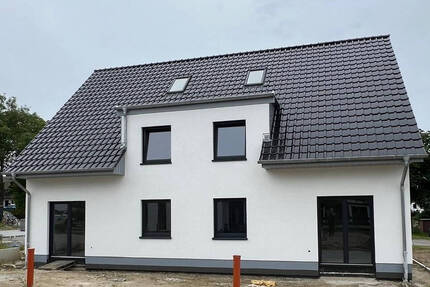 Moderne Doppelhaushälfte in Neuendof bei Kemnitz