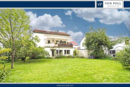 Sanierungsbedürftiges Zweifamilienhaus mit Wintergarten und viel Platz im Grünen - Gräfelfing / Lochham