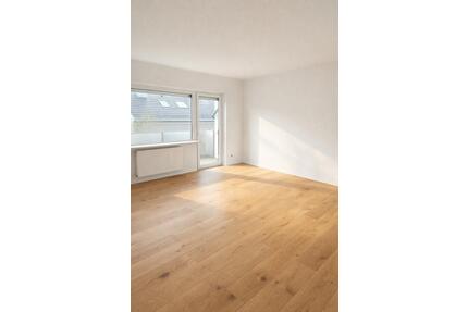 Moderne helle 3-Zimmer Wohnung mit Balkon in ruhiger Lage - Heroldsberg