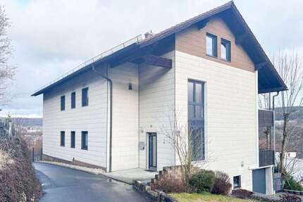 Haus zum Kaufen in Kronach 450.000,00 € 288 m²