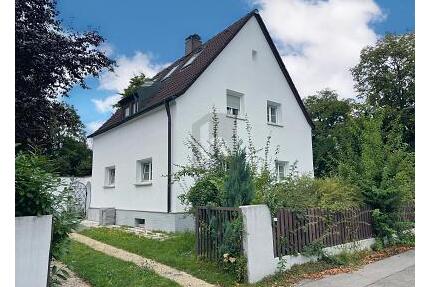 PLATZ FÜR DIE GESAMTE FAMILIE -MIT ANBAU - München