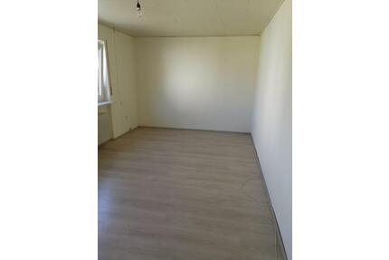 2 Zimmerwohnung mit Garage und Garten mitt Terrasse in Pfinztal