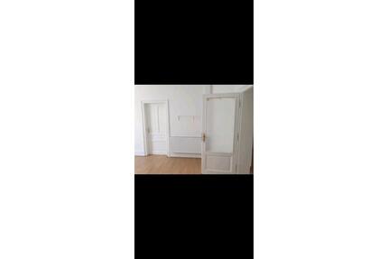 Zentrale und Große 3 12 Möblierte Wohnung Frankfurt am Main