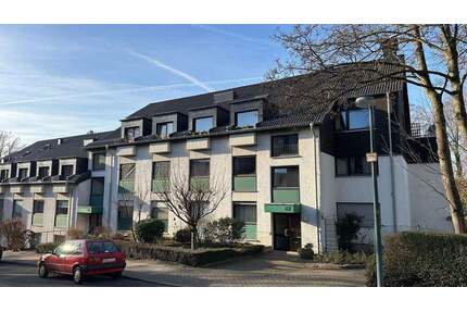 TOP-Lage Bergerhausen: Moderne 2-Zimmer-Wohnung mit fantastischem Balkon und Einzelgarage in ruhiger Seitenstraße - Essen