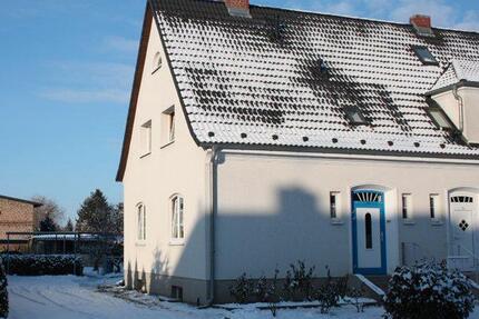 End-Reihenhaus-Aufgang in Anklam