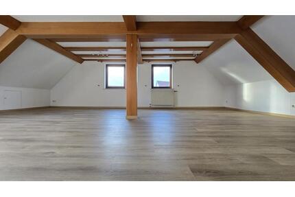 3-Zimmer-Dachgeschosswohnung in zentraler Lage in Merklingen - Weil der Stadt