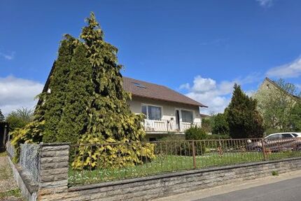 Einfamilienhaus mit Garage und Garten in 97534 Waigolshausen (ID 10654)