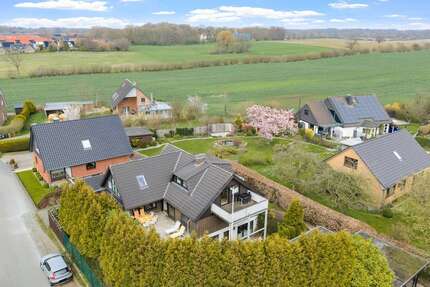Haus zum Kaufen in Flensburg Tarup 595.000,00 € 178.23 m² - Flensburg / Tarup