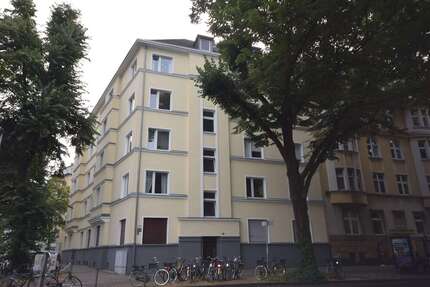 Wohnung zum Mieten in Düsseldorf 1.300,00 € 90 m²