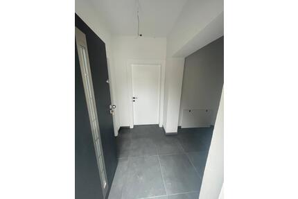 Hochwertige 4-Zimmer-Wohnung mit Balkon, Waldrandblick - Pforzheim Nordstadt