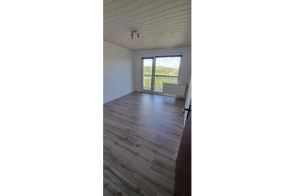 Wohnen am Süßen See - 3-Raum-Wohnung mit Balkon - Seegebiet Mansfelder Land