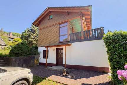 Haus zum Kaufen in Bad Brückenau 179.000,00 € 184.04 m²