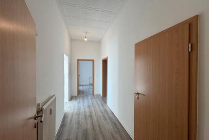 Renovierte 3Zi.-Wohnung mit Garage - Aue-Bad Schlema