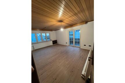 Doppelhaushälfte mit Balkon Dachgeschoss & Spitzboden - Kirchlengern