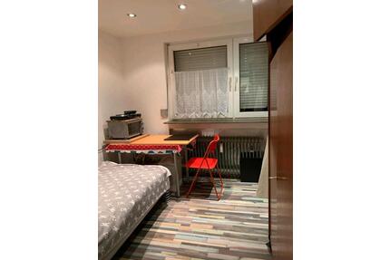 Vermiete 1 Zimmer in einer Wohngemeinschaft in Goldstein - Frankfurt am Main Schwanheim