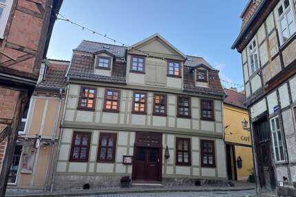 Haus zum Kaufen in Quedlinburg 450.000,00 € 300 m²