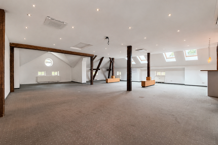 Büro in Ludwigsburg 3.192,90 € 212.86 m²