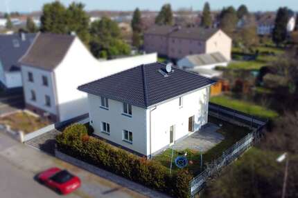 Haus zum Mieten in Euskirchen 1.790,00 € 156 m²